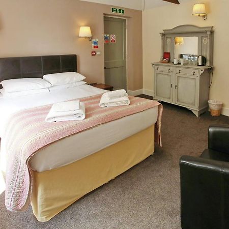 Hotel The Barleycorn Marlborough Exterior foto